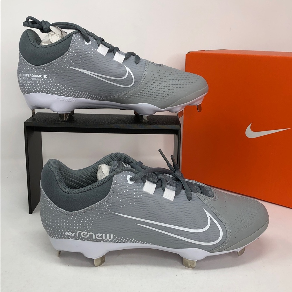 Nike Women’s Hyperdiamond 4 Pro Softball Cleats CZ5920-012 Metal Spikes-Size 7.5